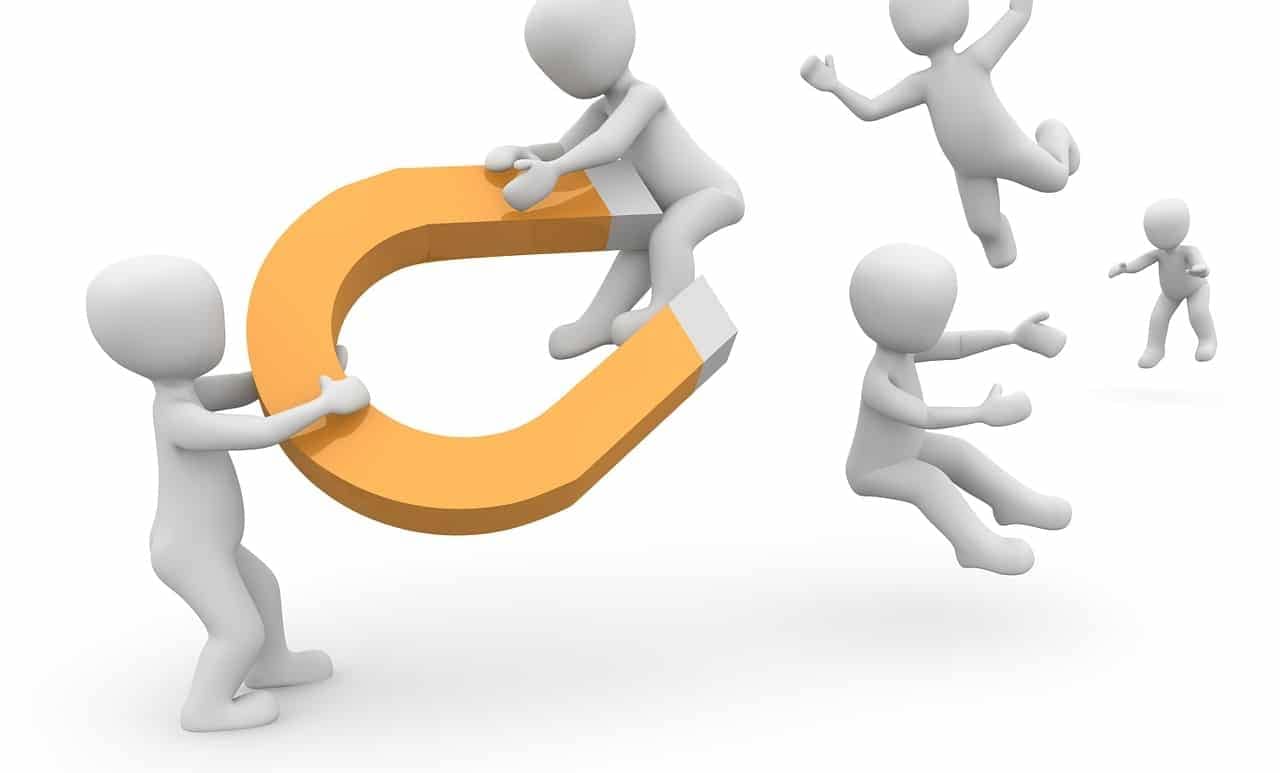 customer magnet 1019871 1280 | Feisworld