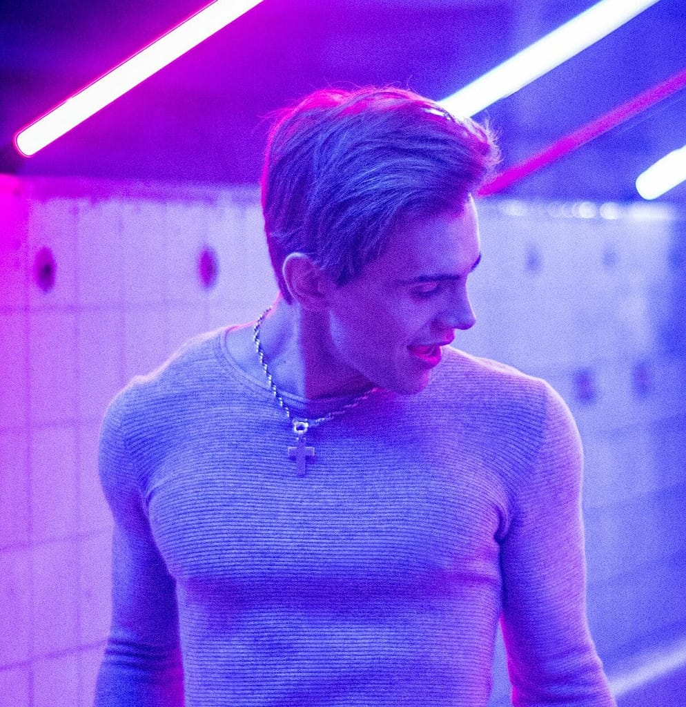 FBFTL89f | Feisworld